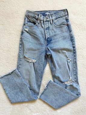 Old Navy Light Blue Denim Straight Leg Jeans Size 0